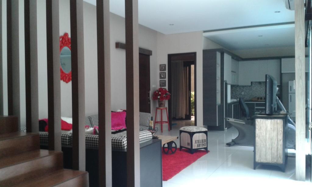 Elliottii Hijau 2* Jakarta