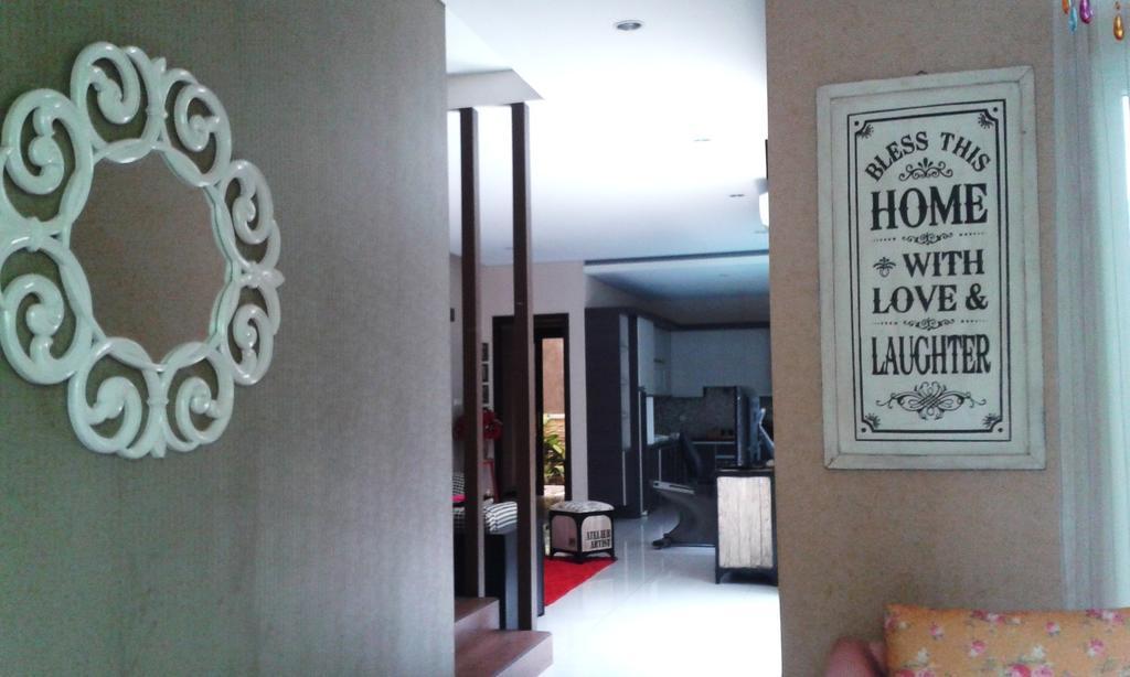 Elliottii Hijau 2* Jakarta